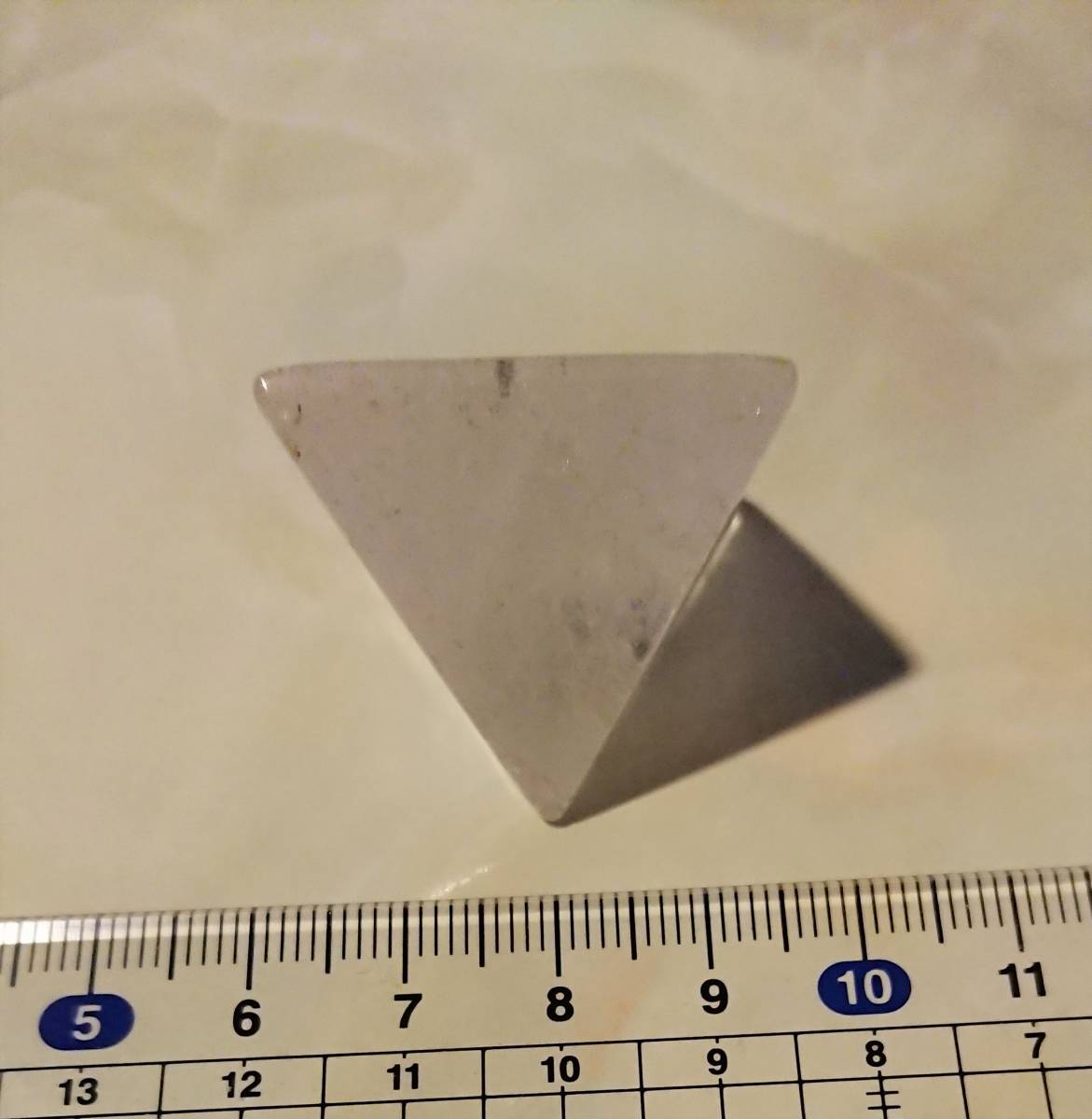 ☆クオーツ・クリスタル 水晶 四角錐ピラミッド型 約26g パワーストーン クリスタルクォーツ