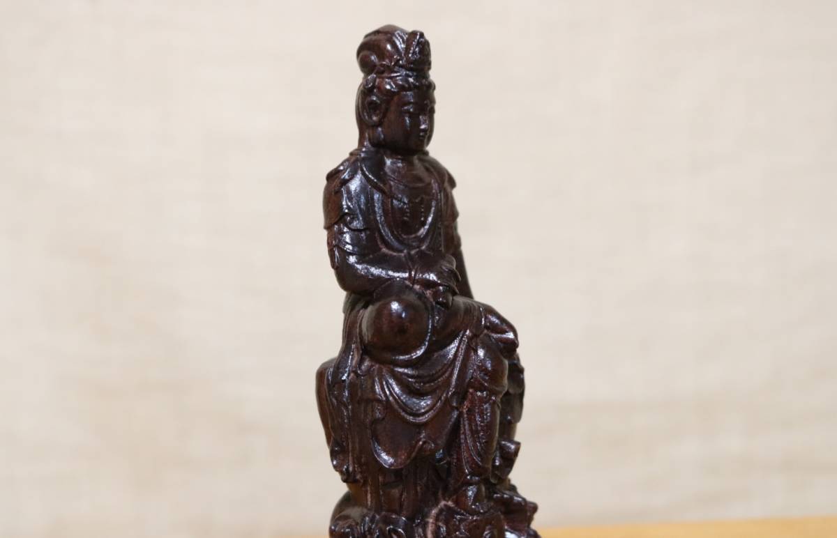 仏像　唐土　唐木紅木　自在観世音菩薩木彫　　　　CE05