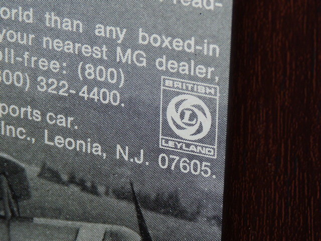 1977年 USA '70s 洋書雑誌広告 額装品 BL British Leyland MG MGB / 検索用 SCCA ガレージ 店舗 BAR 装飾 看板 ( A4size・A4サイズ )_画像4