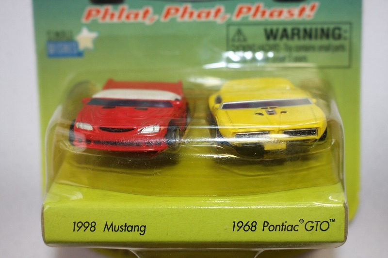 ファットボーイズ　PHAT BOYZ 1998 FORD MUSTANG 1968 PONTIAC GTO 2台セット　デフォルメ　2002年発売_画像2