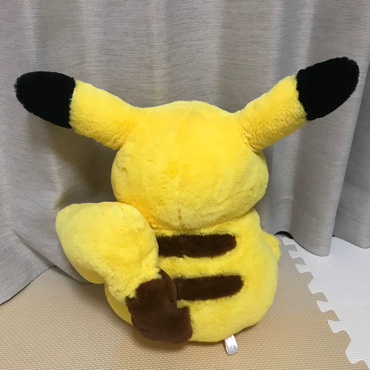 ポケモンセンター おっきいふわふわぬいぐるみ ピカチュウ ポケモンセンター おっきいふわふわぬいぐるみ ピカチュウ