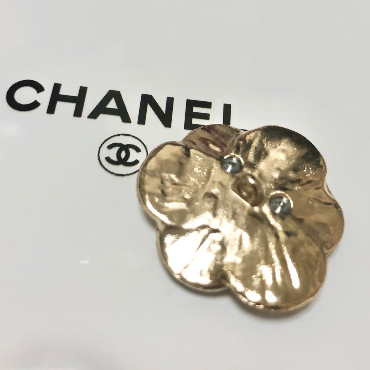 CHANEL シャネル ボタン カメリア ホワイト|Yahoo!フリマ(旧 CHANEL シャネル ボタン カメリア ホワイト|Yahoo!フリマ(旧