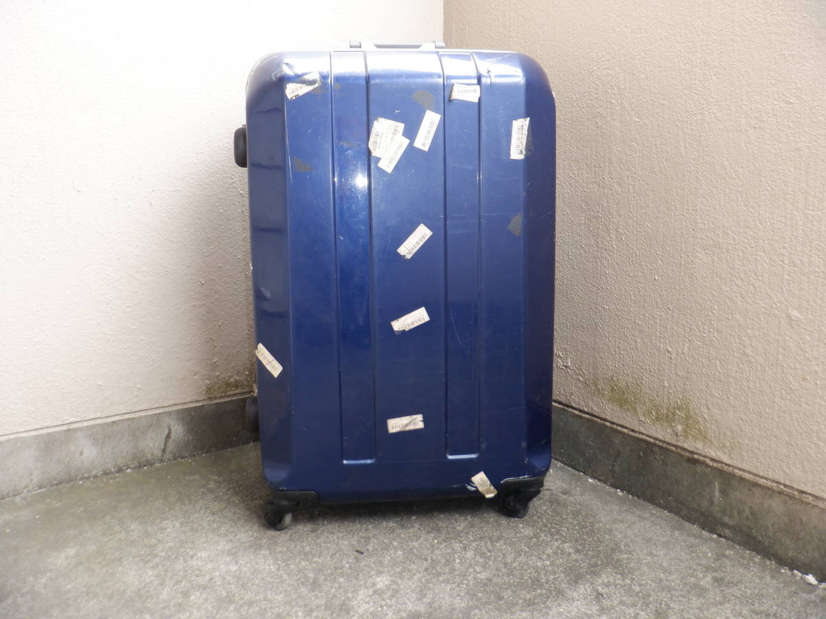 ＬＥＧＥＮＤ　ＷＡＬＫＥＲ　　スーツケース　　大形　　メタリックブルー　　４輪　 _画像1