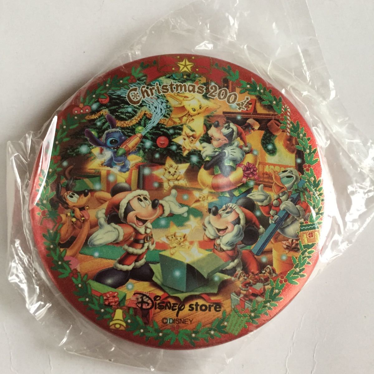 ヤフオク 04 クリスマス 缶バッジ バッチ バッヂ Disney