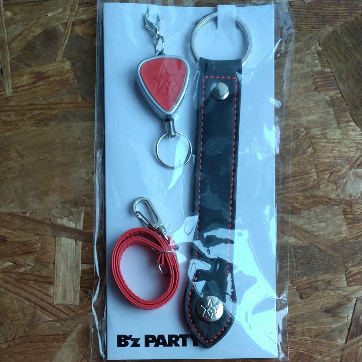 B'z PARTY 継続記念品 リールキーホルダー