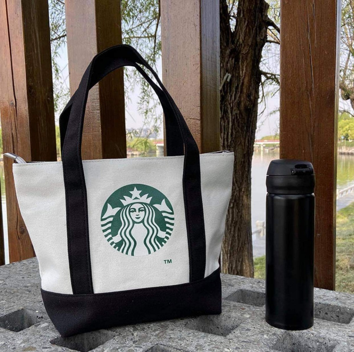 【スターバックス】Starbucks キャンバストートバッグ　ランチバック　黒