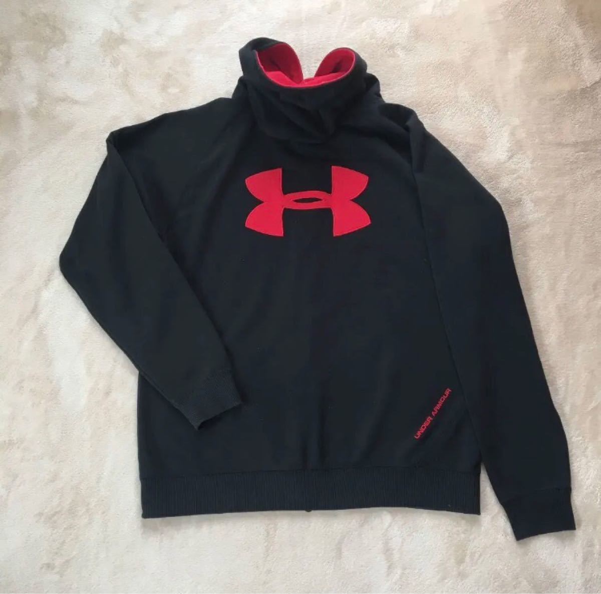 UNDER ARMOUR  アンダーアーマー　パーカー