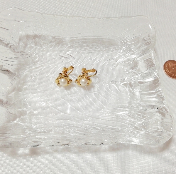金色白3パールホワイトイヤリング/ジュエリー/アクセサリー Golden white 3 pearl white earrings jewelry accessories_画像3