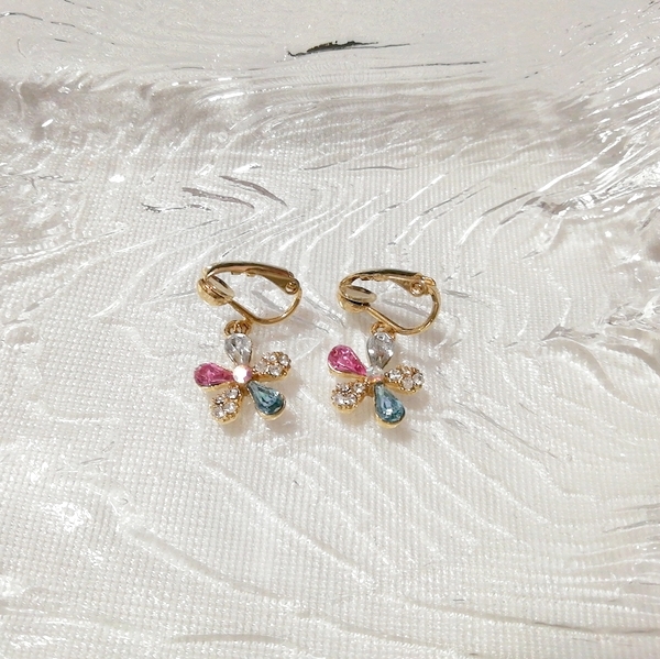 白ピンク青水色花イヤリング/ジュエリー/アクセサリー White pink blue light blue flower earrings jewelry accessories