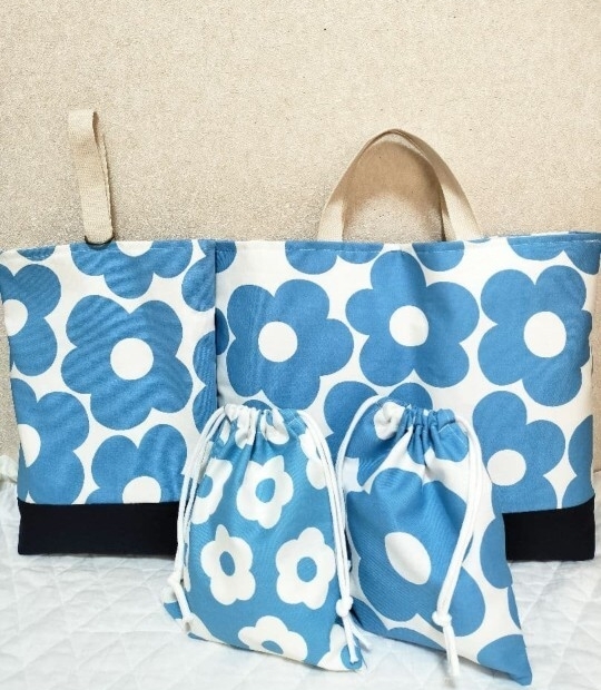 4点セット 水色花柄 入園入学セット ハンドメイド レッスンバッグ シューズケース 巾着袋_画像1