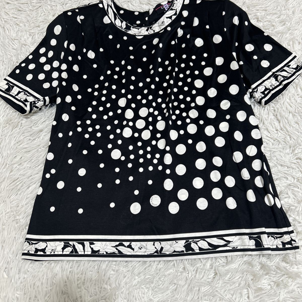 LEONARD レオナール カットソー トップス 半袖 総柄 ドット柄 ランダムドット 上品 高級感 半袖カットソー ブラック 黒 LLサイズ_画像3