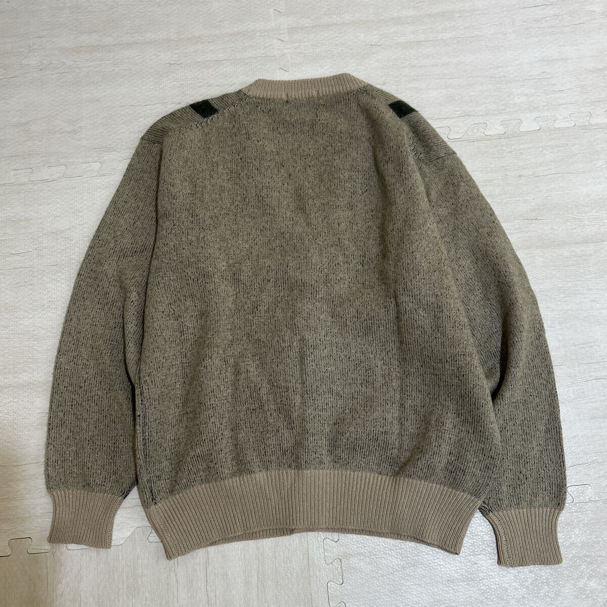 DAKS ダックス カーディガン 長袖 秋冬 総柄 Vネック カジュアル 長袖ニット ニット セーター 長袖セーター ベージュ グリーン Lサイズ_画像6