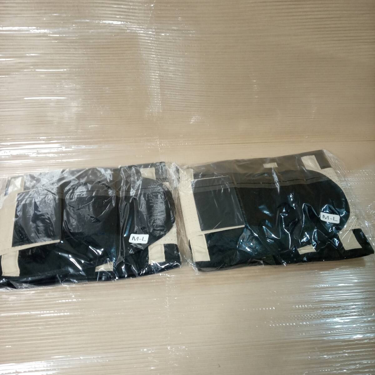 (B-3)腰痛・腰用ベルト 3点締めタイプ サイズM-L W64㎝~77㎝ 男女兼用 2枚セット 全国送料無料!! _画像1