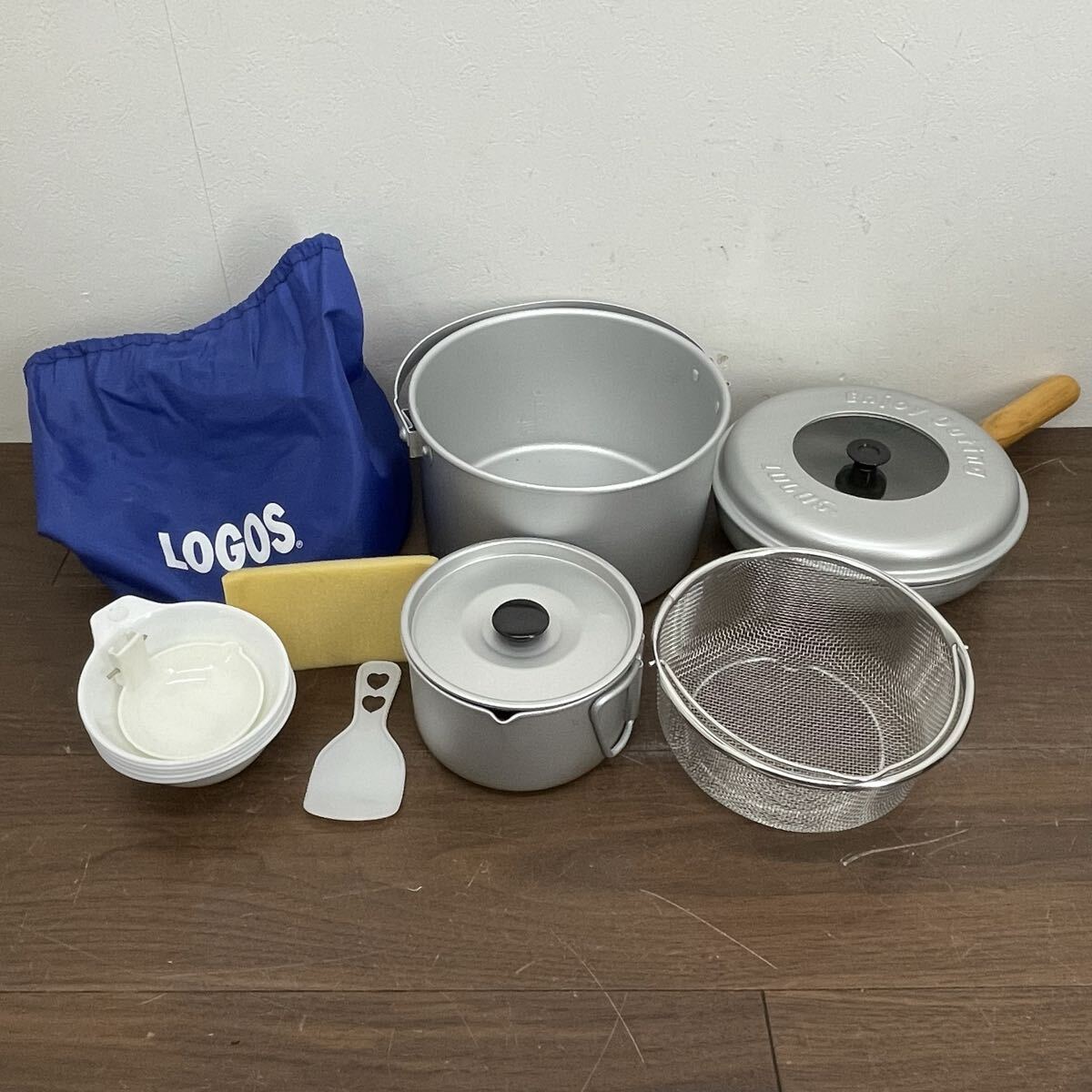 EJK48a LOGOS ロゴス クッカーセット Enjoy Outing 調理器具 鍋 フライパン ざる キャンプ アウトドア キッチンウェア 収納袋 コンパクト_画像1