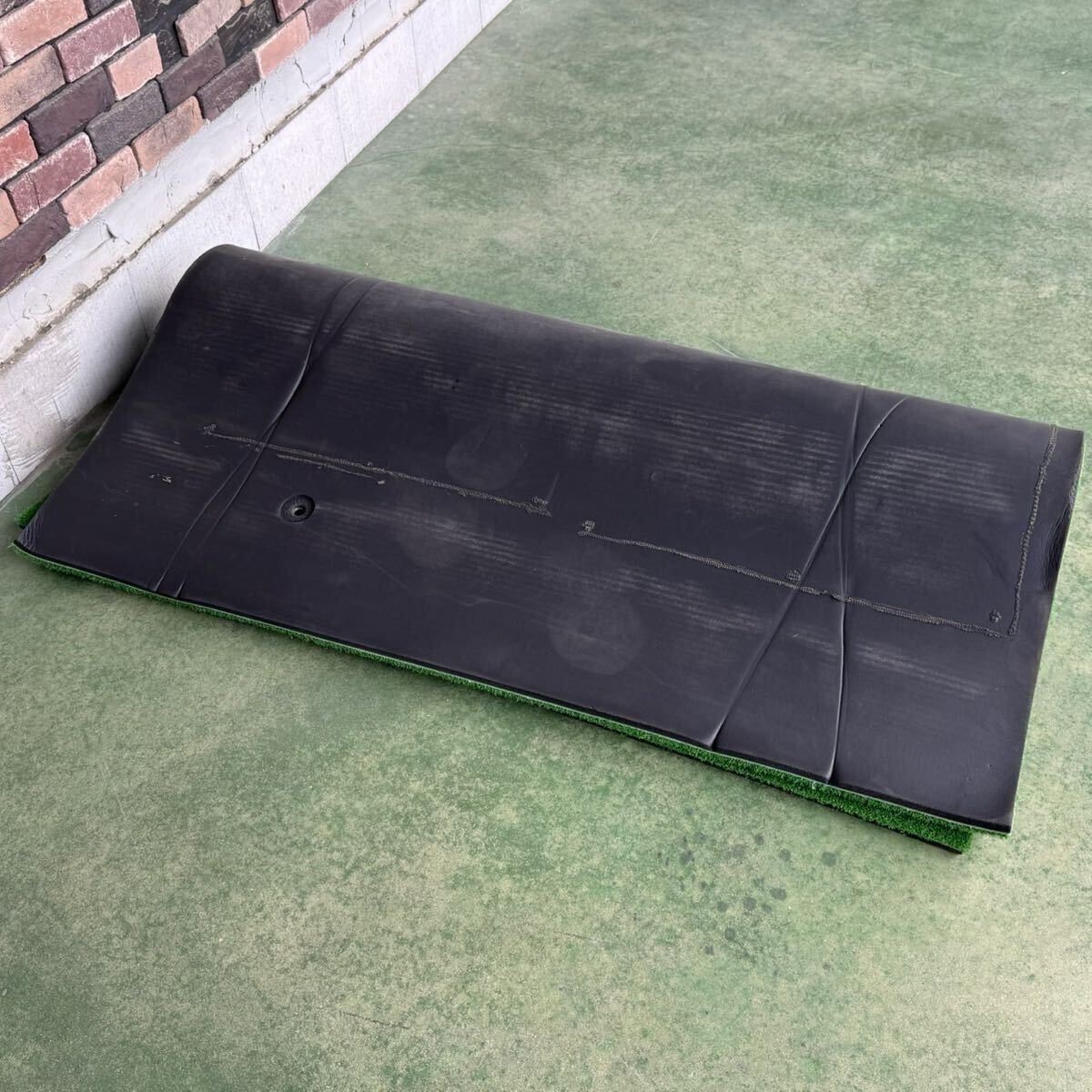 EKK3 ゴルフ練習用マット 1500×1500 人工芝 業務用 プロ用 ゴルフマット スタンスマット 業務用マット 高品質 中古 ショットマット_画像10