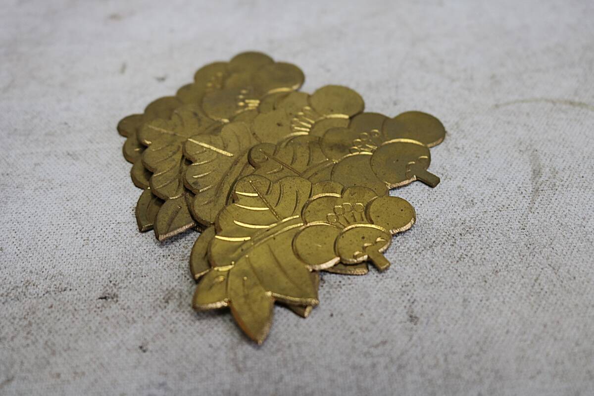 【伊董】c175.アンティーク!デットストック!古い時代箪笥の部品飾り金具5枚セット松竹梅金具真鍮製未使用 #仙台箪笥 #時代箪笥の金具_画像10