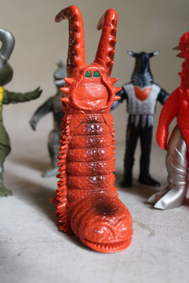 【伊董】c177.アンティーク!昭和レトロ!古いソフトビニール人形ウルトラマン怪獣6体セット円谷プロBANDAI JAPAN #特撮_画像7