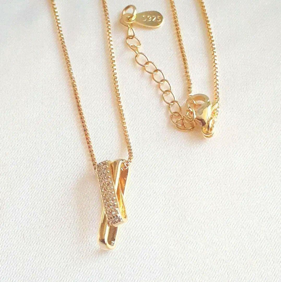  прекрасный простой Cross дизайн Gold колье 