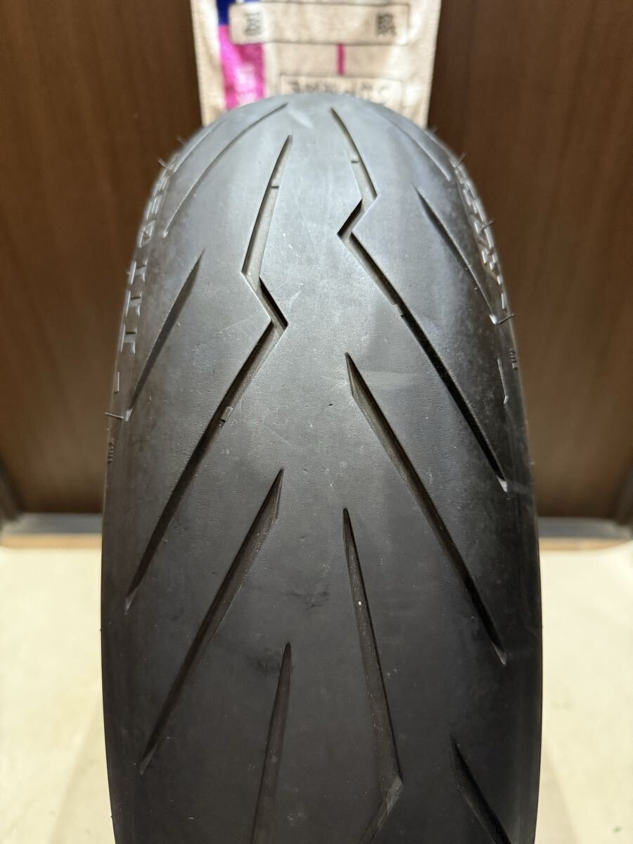 中古MCタイヤ PIRELLI DIABLO ROSSOⅢ 140/70R17 ピレリ ディアブロ ロッソ3 140 70 17 2921 A4011_画像1