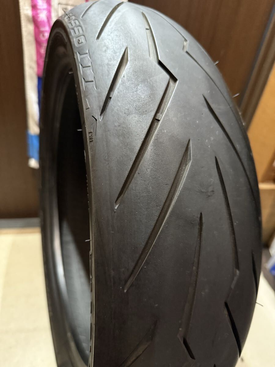 中古MCタイヤ PIRELLI DIABLO ROSSOⅢ 140/70R17 ピレリ ディアブロ ロッソ3 140 70 17 2921 A4011_画像7