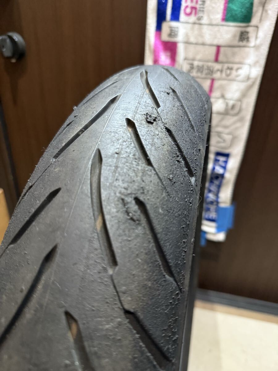 中古MCタイヤ 2022年製造 DUNLOP SPORTMAX GPR-300 110/70R17 ダンロップ スポーツマックス 110 70 17 2222 A4018_画像4