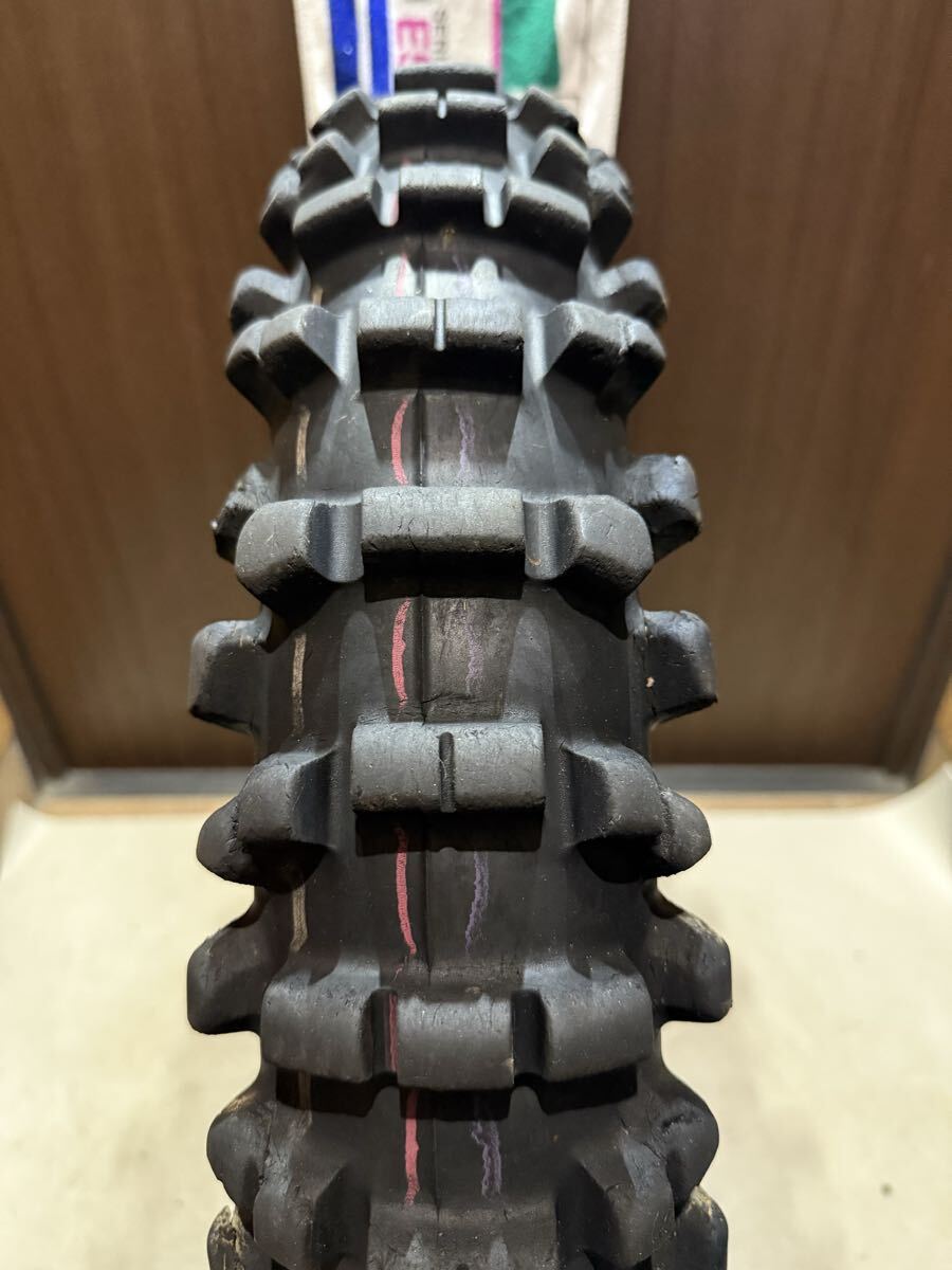 中古MCタイヤ 2024年製造 IRC ENDURO ix-09W GEKKOTA 110/100-18 0724 A4019_画像1