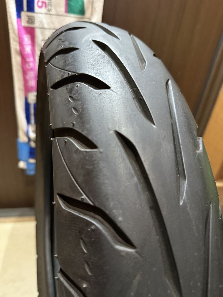 中古MCタイヤ 2023年製造 DUNLOP ARROWMAX GT601 130/70-18 ダンロップ アローマックス 130 70 18 4923 A4036_画像5