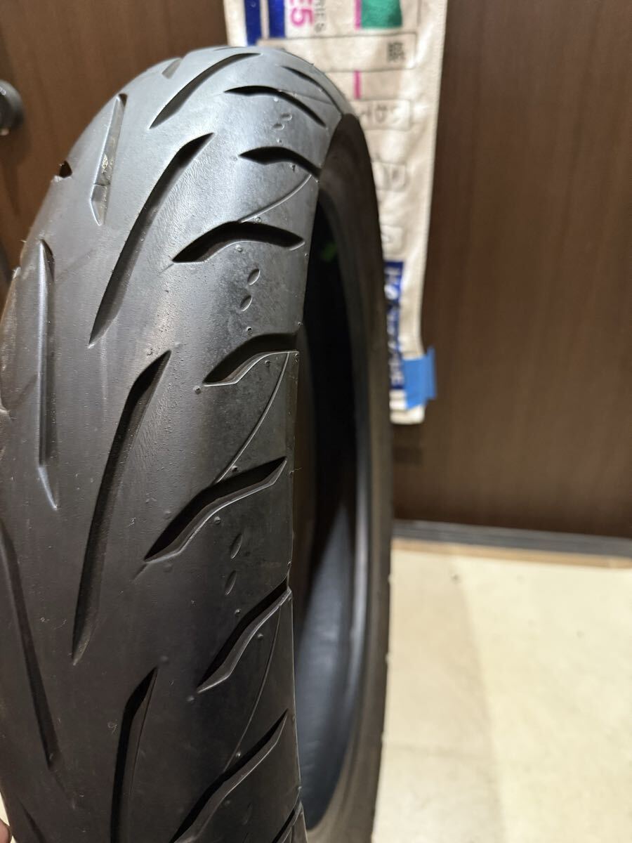 中古MCタイヤ 2023年製造 DUNLOP ARROWMAX GT601 130/70-18 ダンロップ アローマックス 130 70 18 4923 A4036_画像6