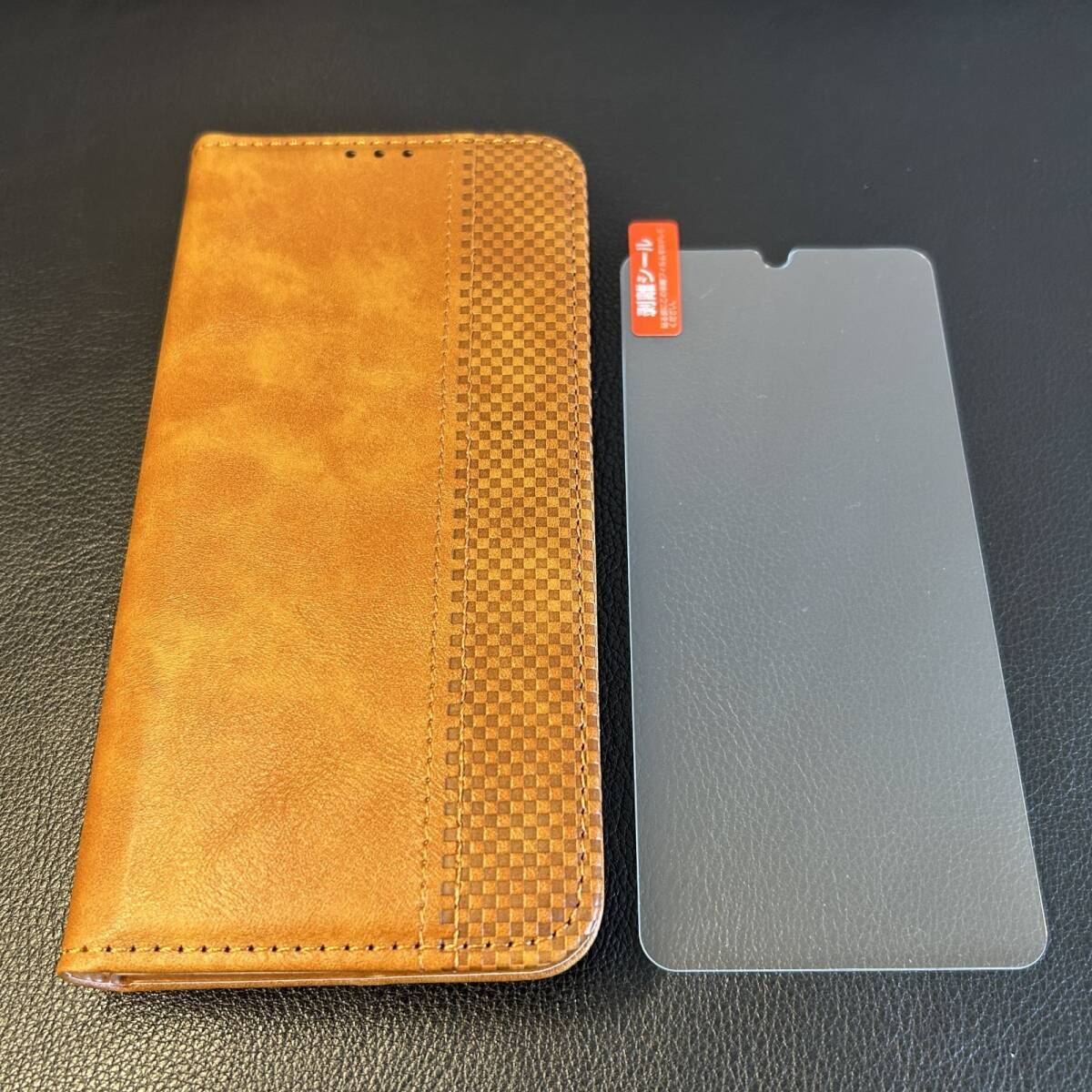 2点セット arrows We2 F-52E FCG02 レザーケース ライトブラウン+ガラスフィルム 手帳型 保護ガラス カード収納 アローズ_画像1