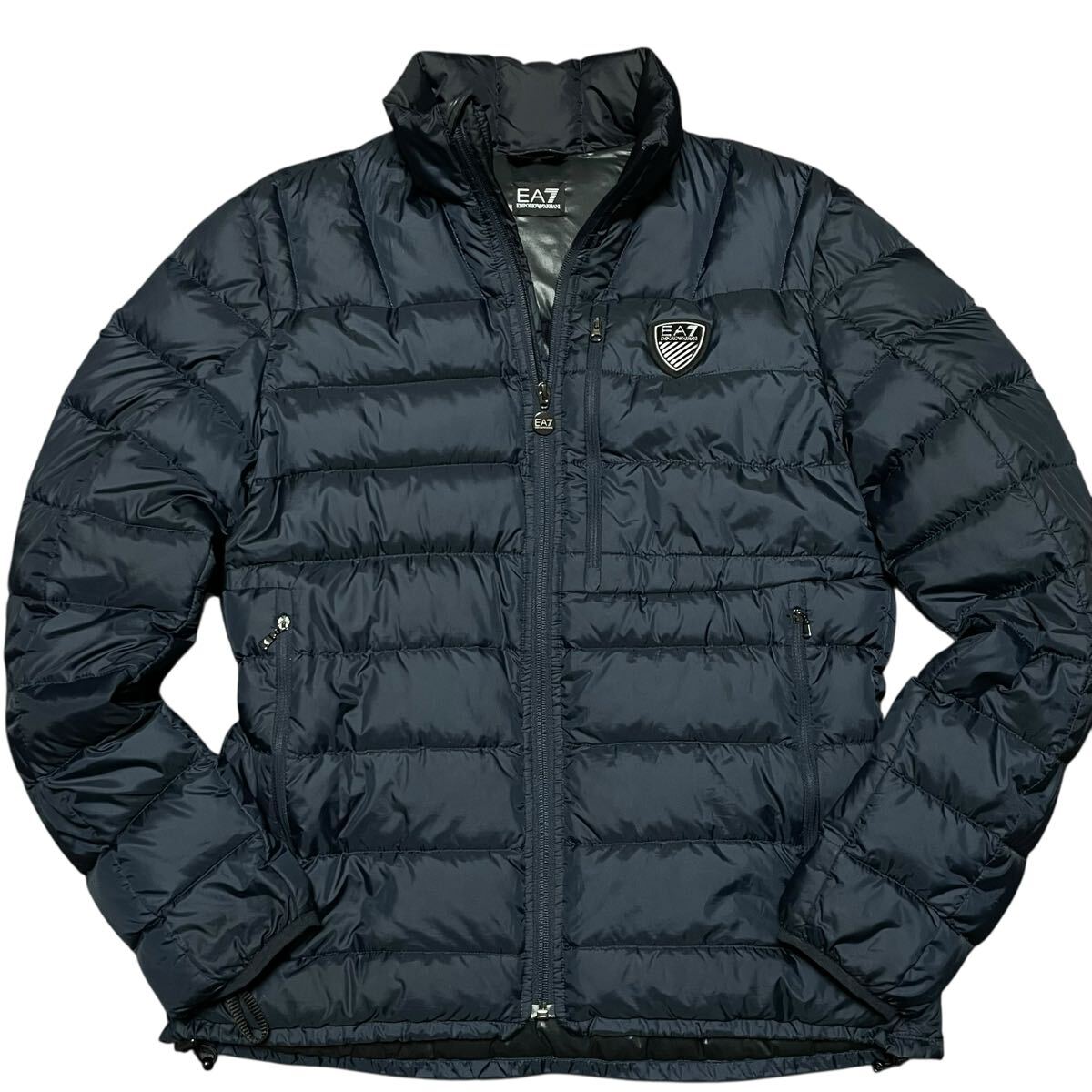 極美品/Lサイズ●エンポリオ アルマーニ ダウンジャケット 極暖 ブルゾン キルティング ロゴワッペン 軽量 ネイビー EMPORIO ARMANI_画像2