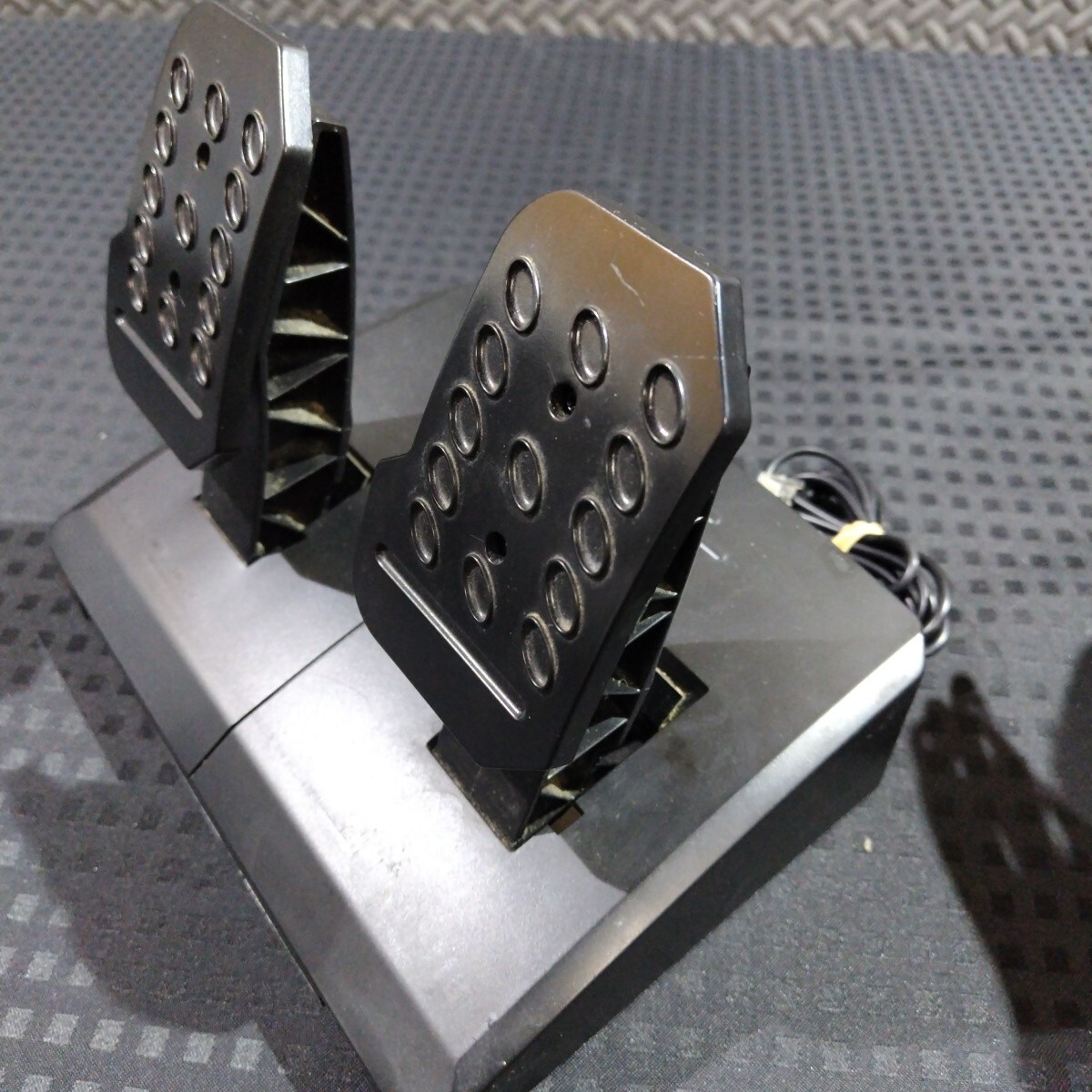 HORI ハンコン PS4-052 RWA レーシングホイールエイペックス for PS3 PS4 PC 対応 ホリ ステアリング コントローラー ペダルセット 動作品_画像9