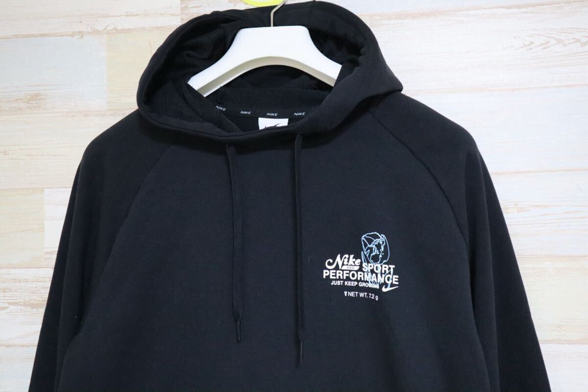新品 XLサイズ　ナイキ NIKE プルオーバーパーカー グラフィックデザイン メンズパーカー_画像3