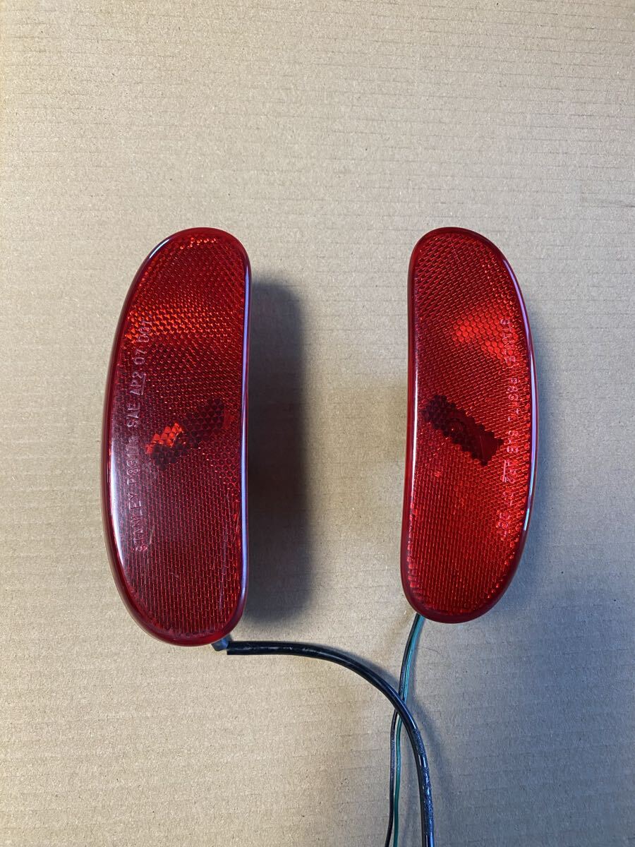 US 日産 Z12 キューブ　ライダー　リヤバンパーサイドマーカー　中古品_画像1