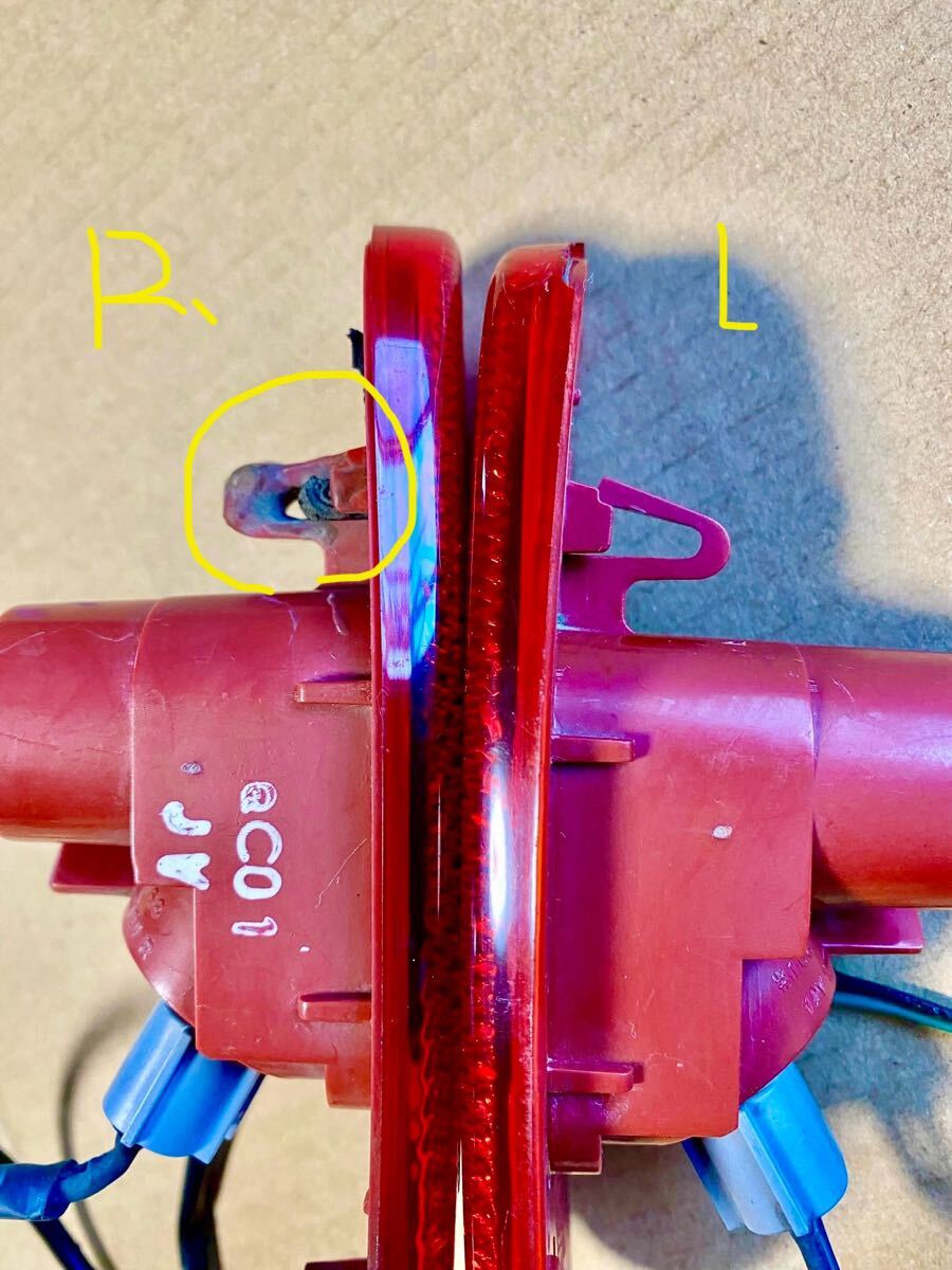 US 日産 Z12 キューブ　ライダー　リヤバンパーサイドマーカー　中古品_画像5