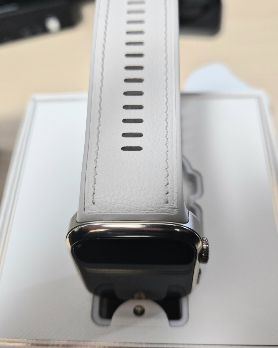 【美品】HUAWEI WATCH D2 ゴールド ＜血圧測定＞ スマートウォッチ_画像5