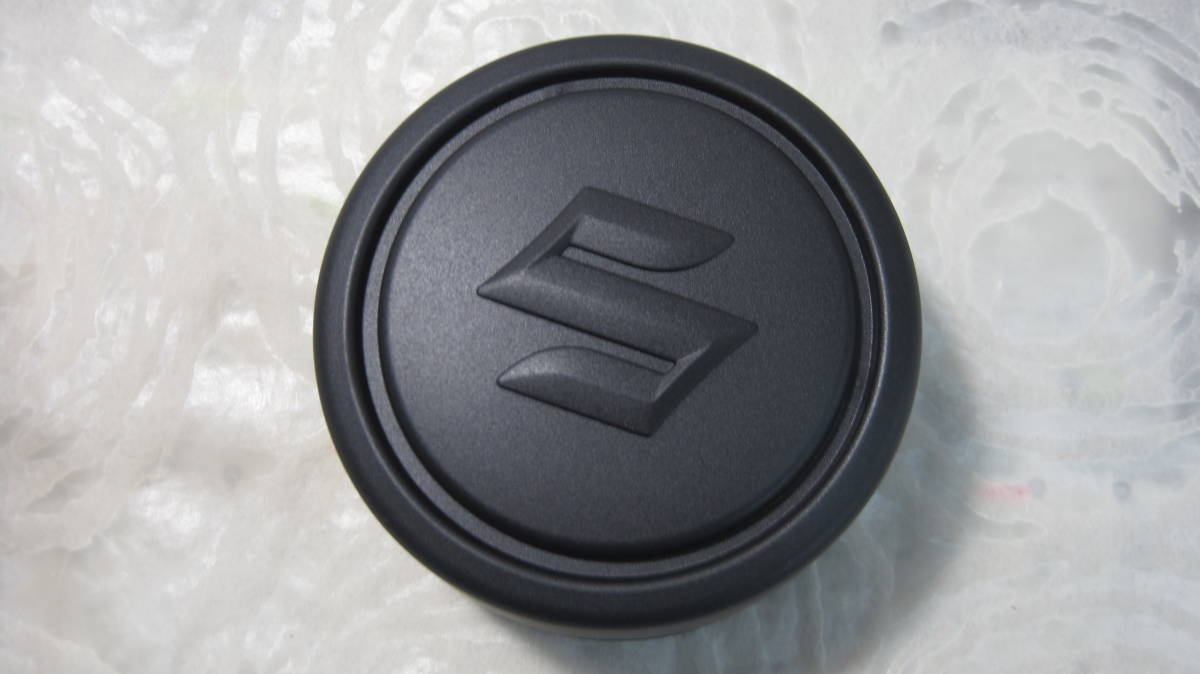 ♪定形外　43252-76Ｊ00　ジムニーシエラ　ＪＢ６４Ｗ/ＪＢ７４Ｗ用　センターキャップ　2個　（0711）_画像2