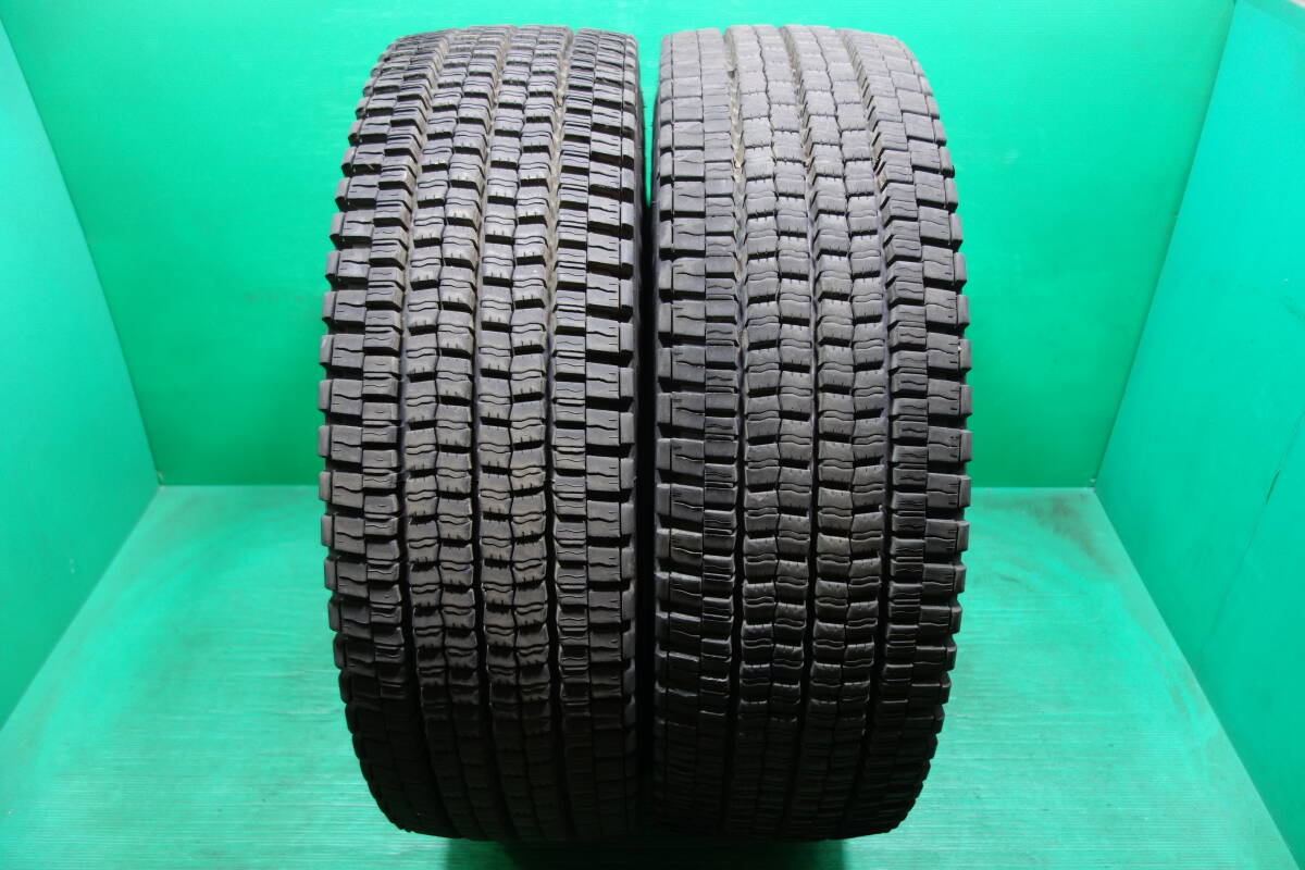 N158-20 送料無料 275/70R22.5 148/145J スタッドレス TB 2本 ダンロップ DECTES SP001 2020年製 大型 トラック 積載_画像1