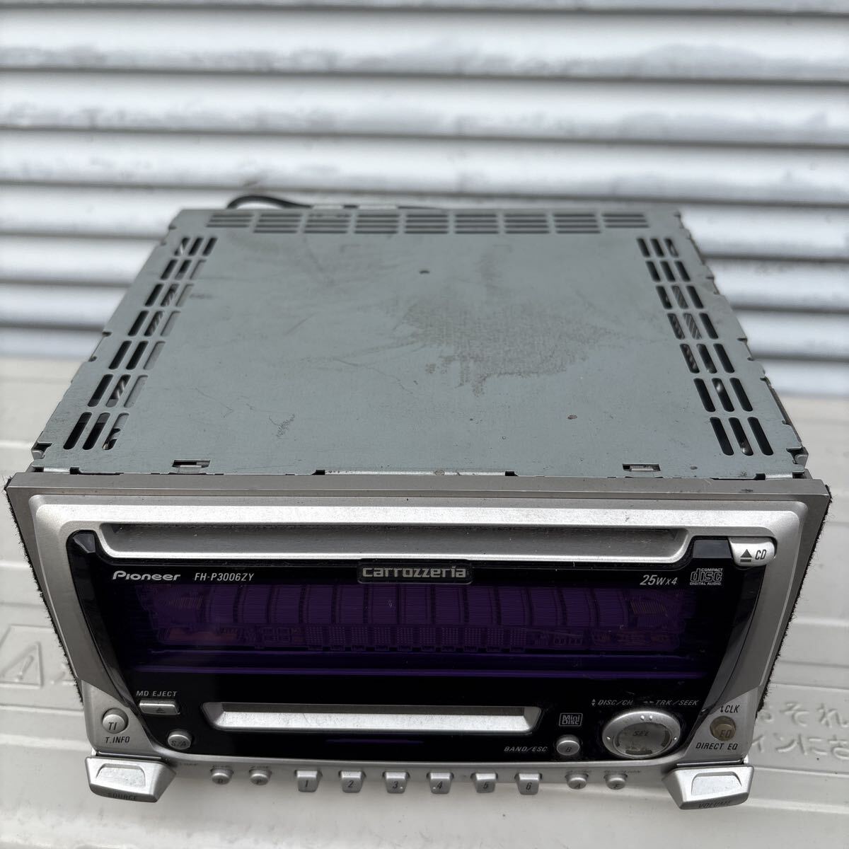 Pioneer carrozzeria(パイオニア カロッツェリア)FH-P3006ZY 動作未確認ジャンク品_画像4