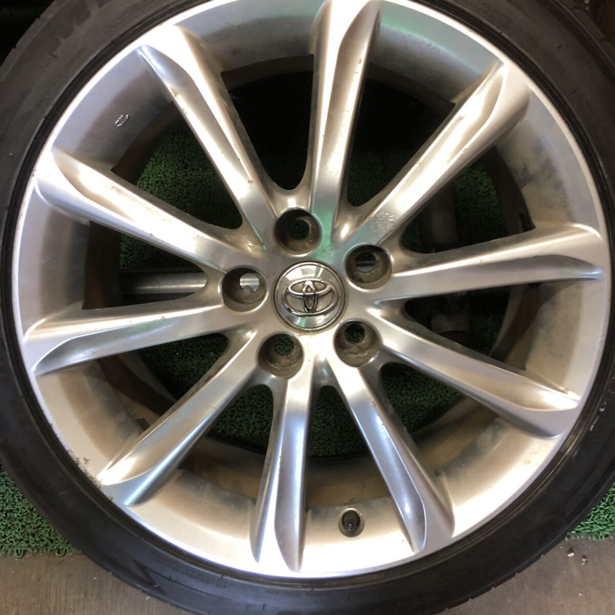 トヨタ　マークX　Sパッケージ　18×8J　114.3/5H　極上バリ山タイヤ付き　C-196　福岡　★引き取り大歓迎★即決サービス品★早い者勝ち★_画像3