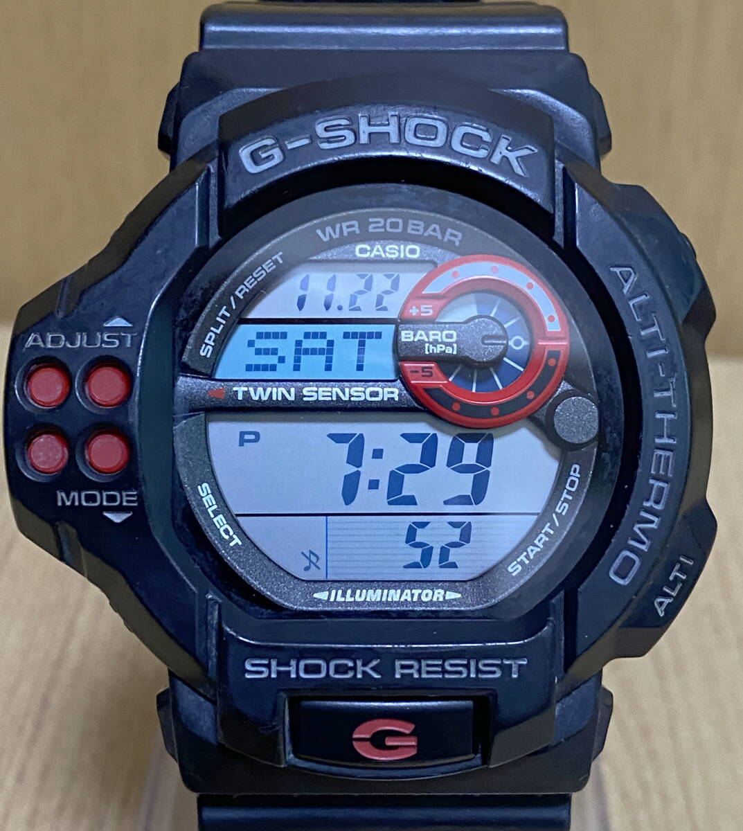 CASIO G-SHOCK TWIN SENSOR GDF-100-1AJF ツインセンサー　カシオ_画像4