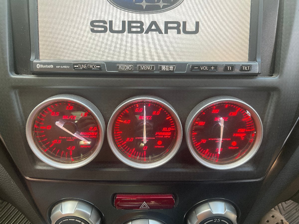 インプレッサ　セダン　WRX-STI　GVF　A-Line　BLITZ　ブリッツ　ブースト　油圧　油温　3連メーター　オーディオパネル　GVB_画像2
