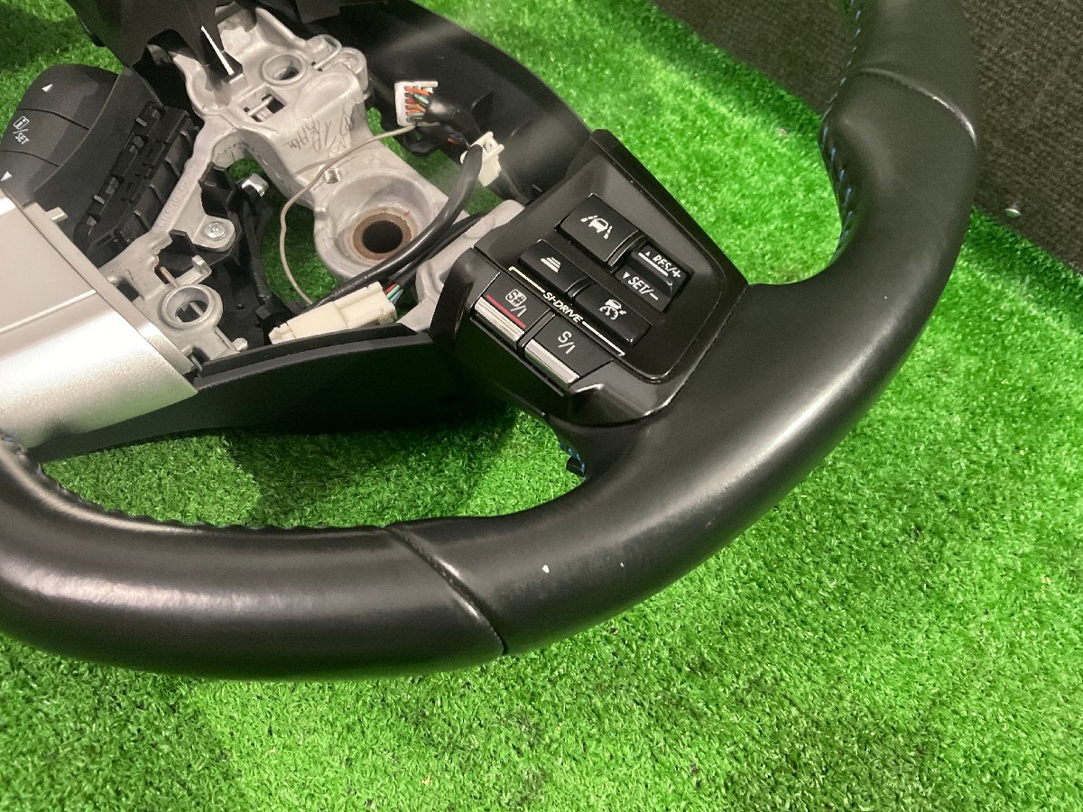 レヴォーグ　VMG　純正　ステアリングハンドル　VM4_画像3