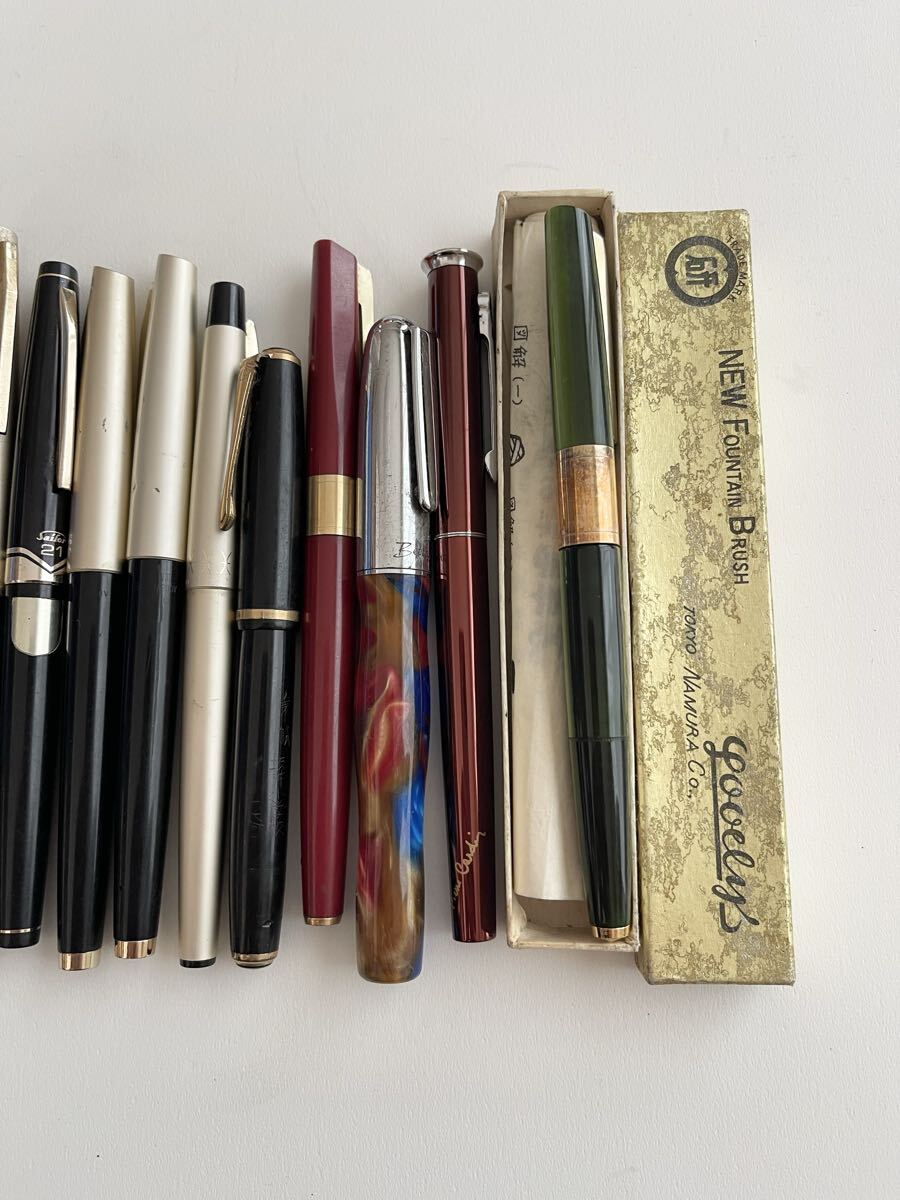 【ジャンク】 筆記用具まとめ　万年筆　ボールペン　万年毛筆　 PILOT PLATINUM PARKER Sailorなど　ペン先21、14K 、18Kなど　現状渡し_画像3