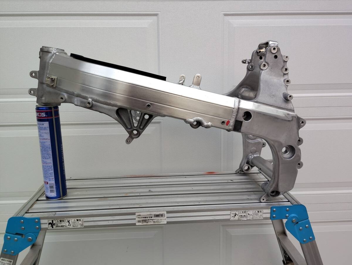 HONDA ホンダ　VFR750R　RC30　フレーム　メインフレーム　書類無し　レースにて使用しておりました。_画像1