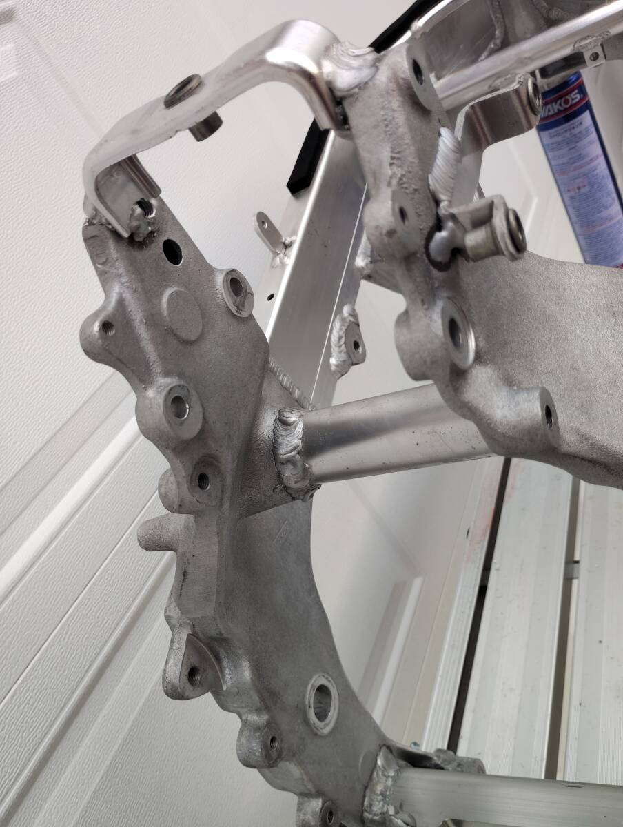 HONDA ホンダ　VFR750R　RC30　フレーム　メインフレーム　書類無し　レースにて使用しておりました。_画像8
