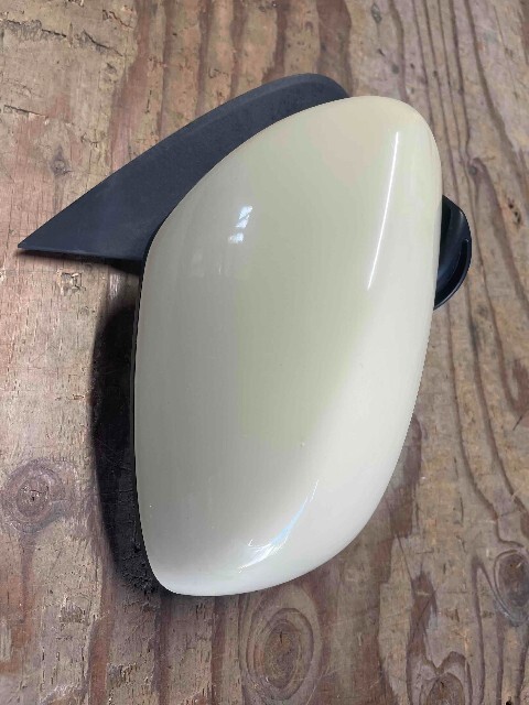 スズキ アルト 右 ドアミラー　HA36S ZVG （BL12964）_画像3