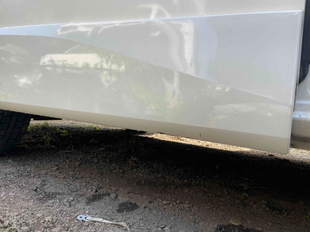 ニッサン セレナ 右リアドア　C27 QAB (BL12961)_画像5