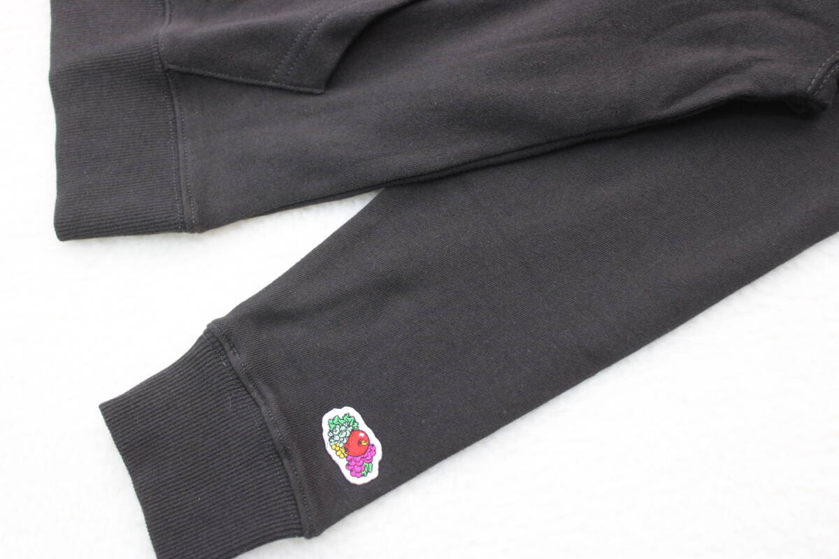 5060 FRUIT OF THE ROOM 新品タグ付き メンズ スウェットパーカー ブラックＭ_画像4