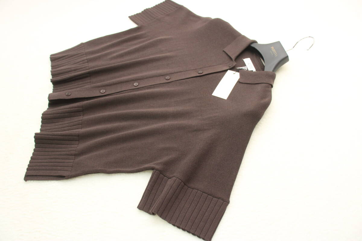 4003 新品タグ付き 前ボタン衿付きニットカットソー ブラウンMサイズ_画像1