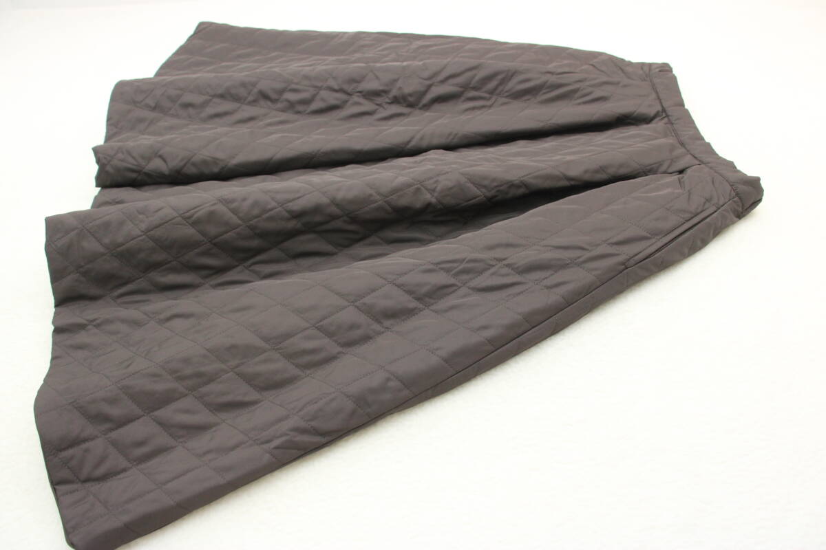 5151 新品タグ付き ウエストゴム蓄熱保温キルトフレアスカート_画像1